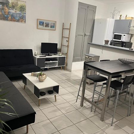 Apartamento T2 Avec Terrasse, Clim , Box Fibre Vedène Exterior foto